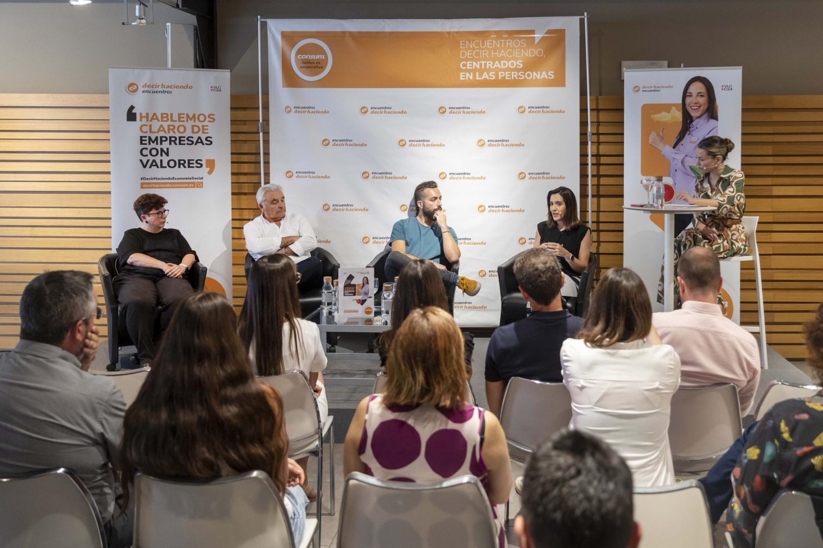 De izq. a dcha. Vero Cerdán, Guillermo Edo, Eduardo Martín y Teresa Bayarri.