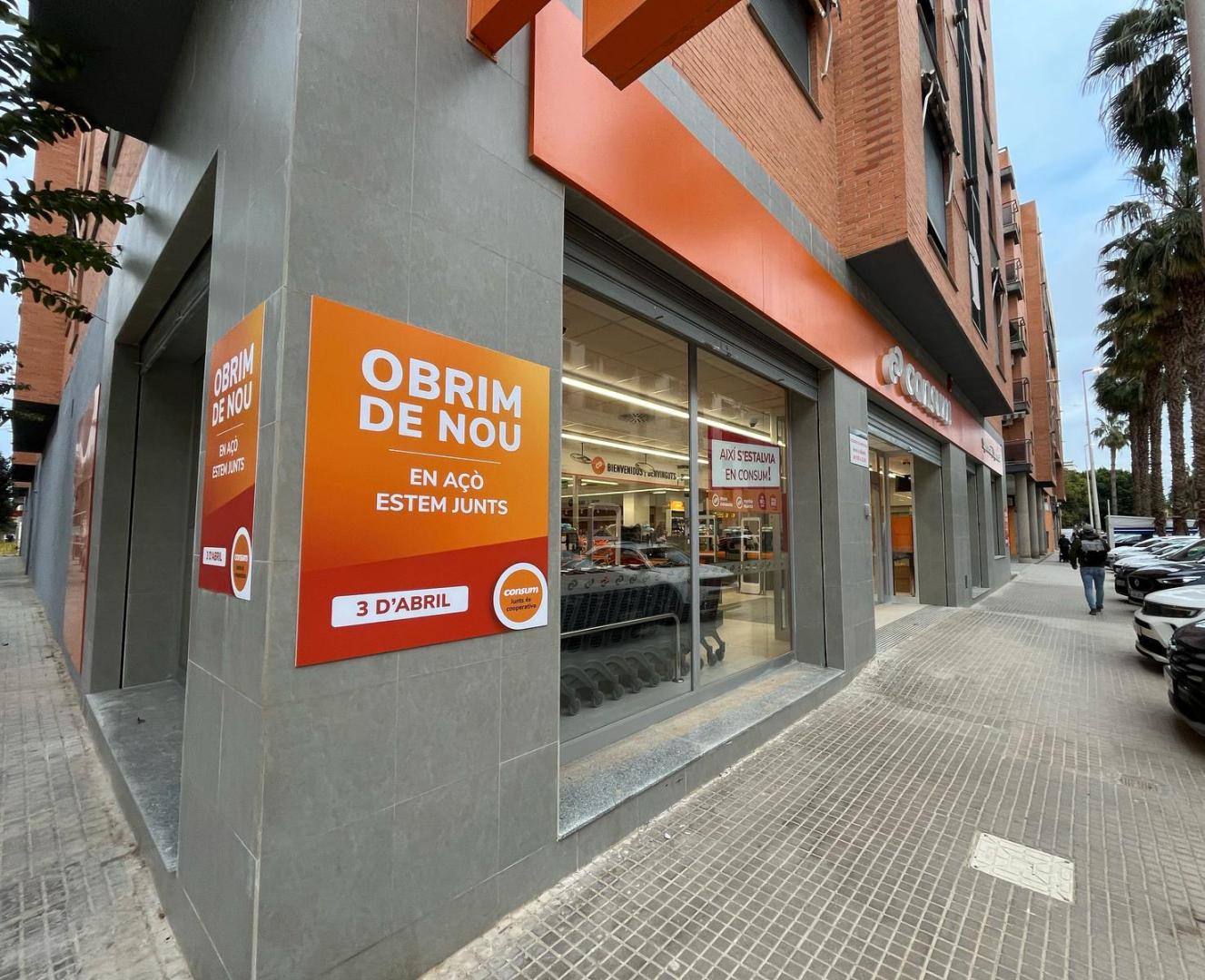 Consum reabre en Catarroja una de las tiendas más afectadas por el paso de la dana