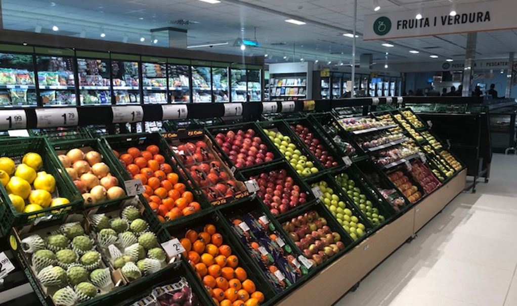 Consum compra cerca de 682.000 kilos de fruta de hueso a productores catalanes