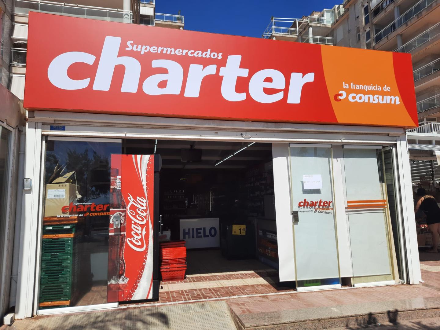 Charter sigue su expansión e inaugura cinco supermercados en julio