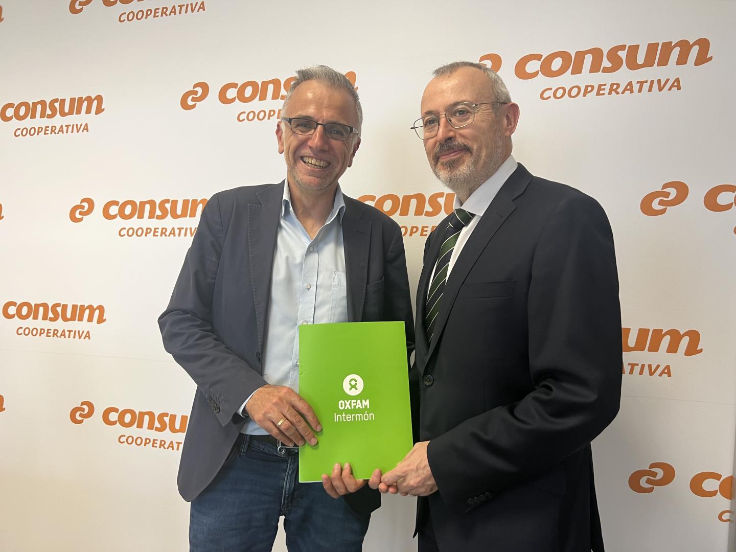 Consum renueva su colaboración con Oxfam Intermón tras más de 20 años ofreciendo productos de Comercio Justo