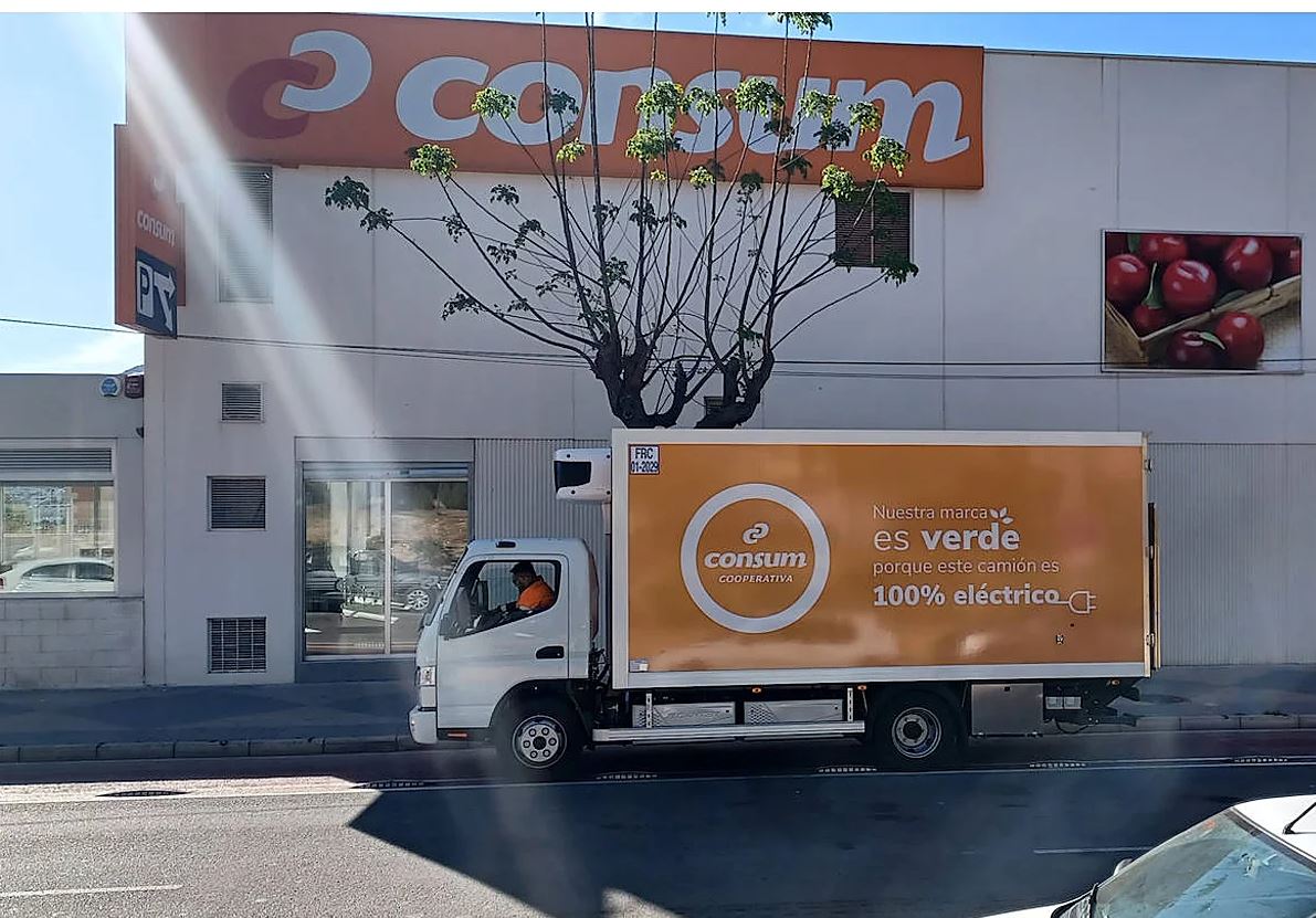 Consum amplía su flota de vehículos 100% eléctricos