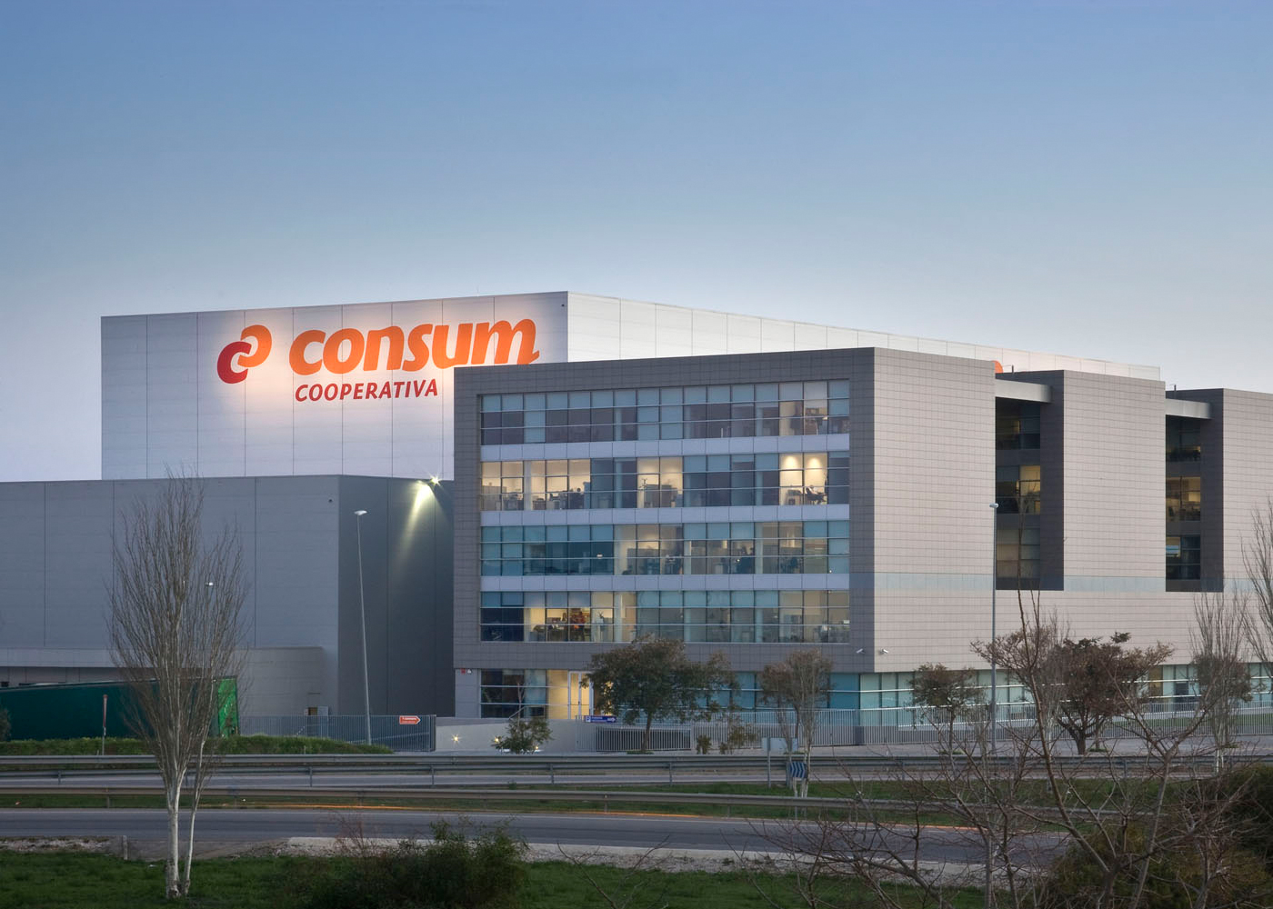 Consum reunix a m&eacute;s de 1.300 prove&iuml;dors  amb m