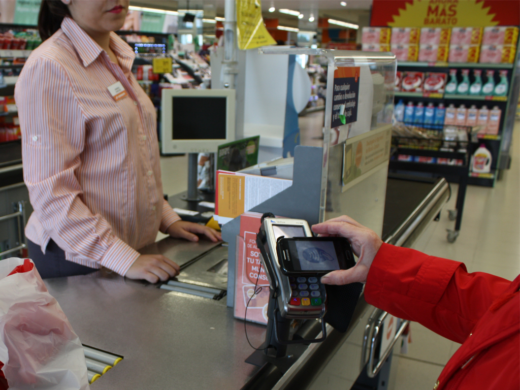 Consum implanta el sistema de pagament amb el te
