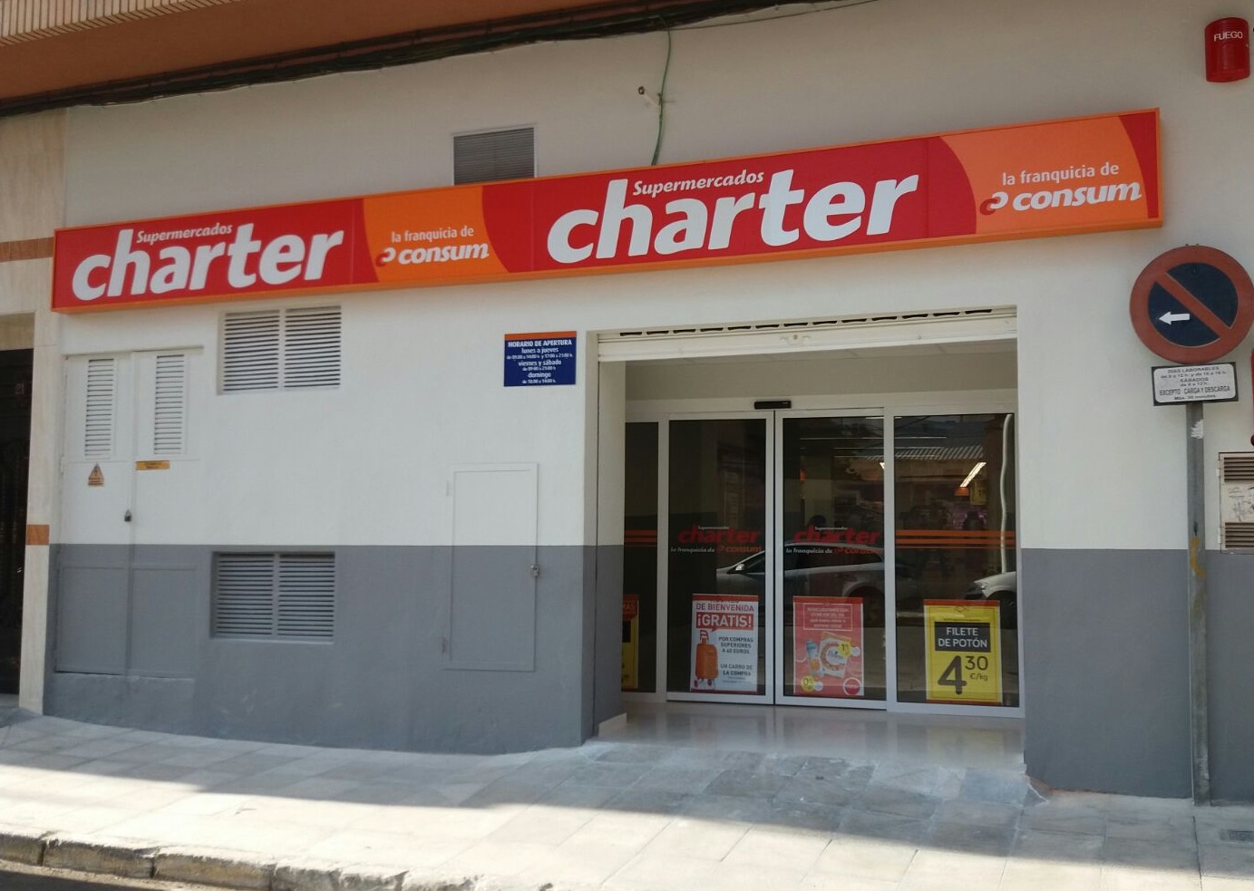 Charter obri el seu primer supermercat a la ciut