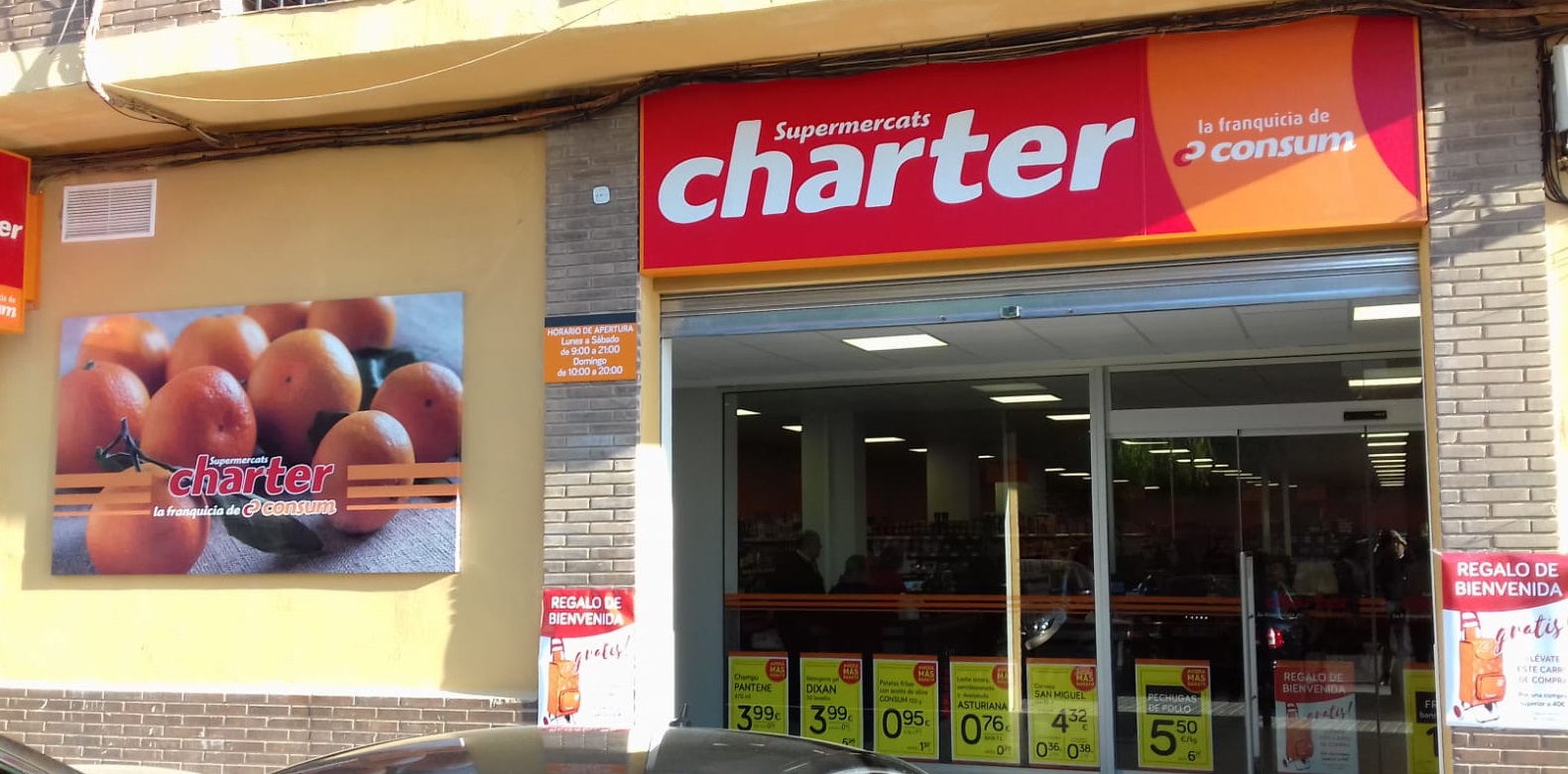 Charter obri a Massalfassar (Val&egrave;ncia) el seu s