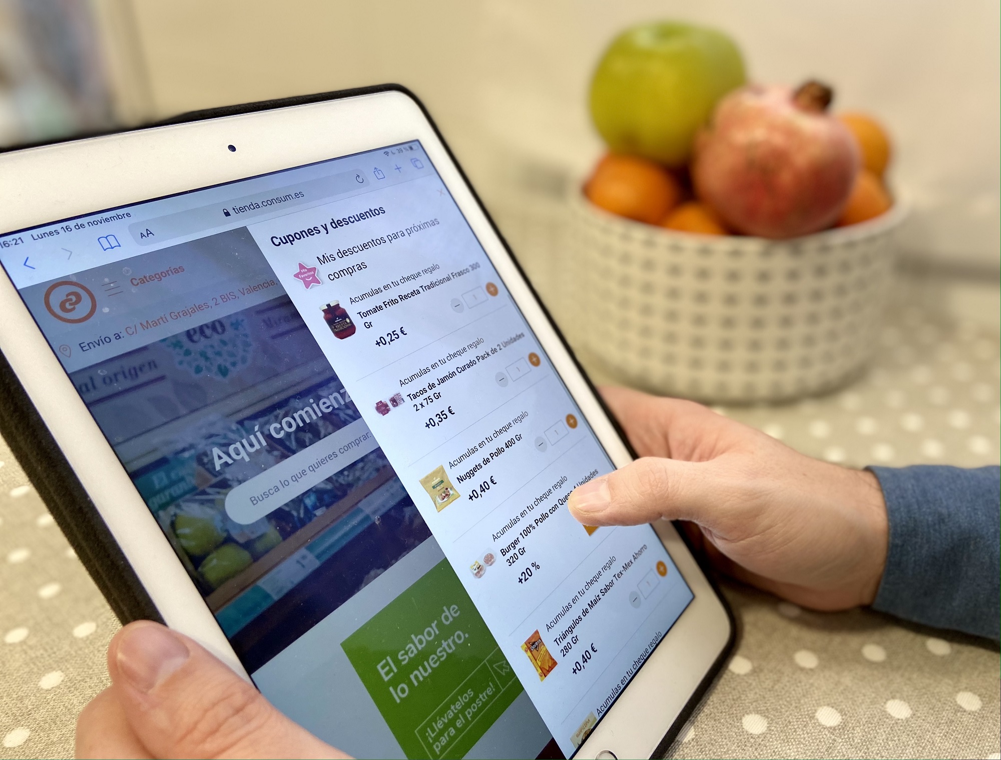 Consum continua ampliant la tenda online a una d